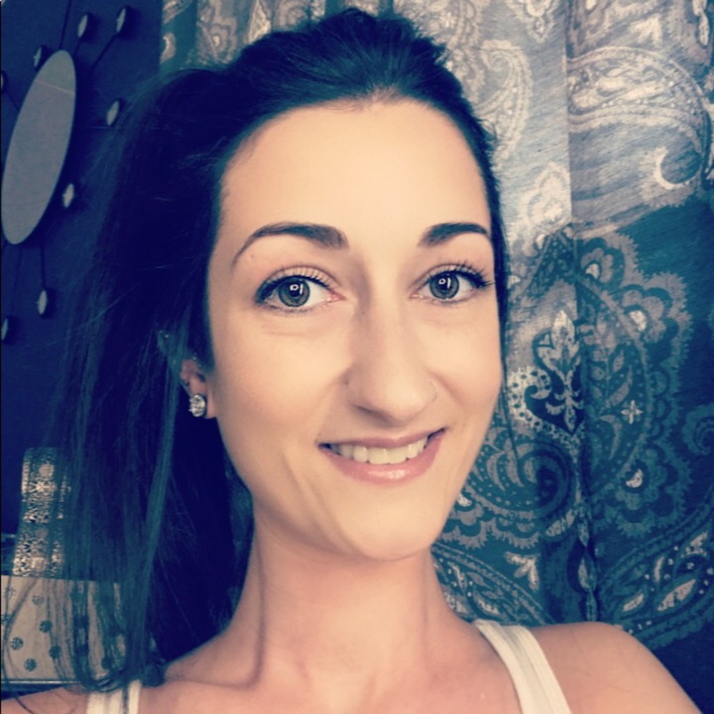 Meet your Posher, Ashley